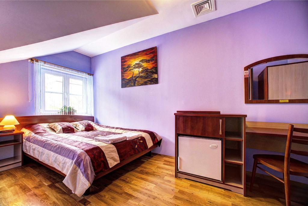 Bed and Breakfast Xavito à Sanok Chambre photo